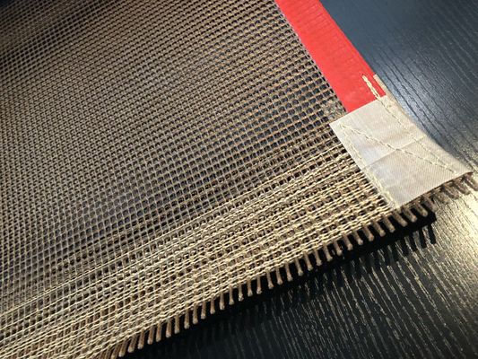 Odporny na wysokie temperatury 4 * 4 mm przenośnik taśmowy Ptfe